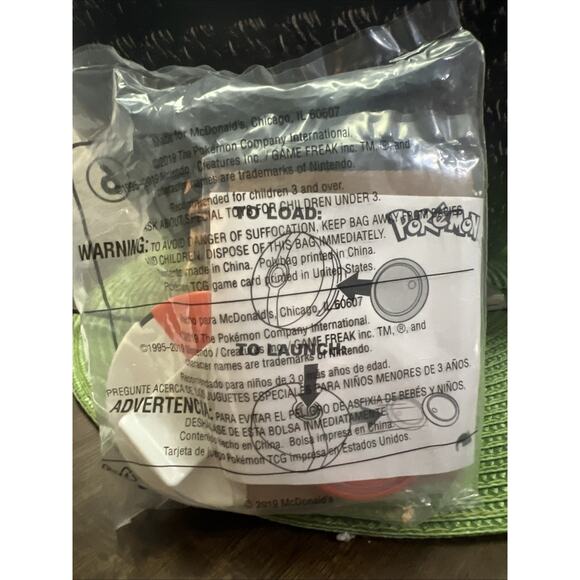 McDonald's 2019 Pokémon Happy Meal Toy featuring Lapras + Card Sealed New - Picture 2 of 2